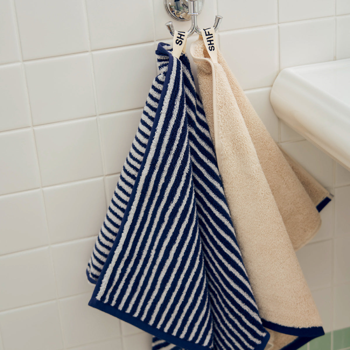 Premium Layered Towel Signature ST01