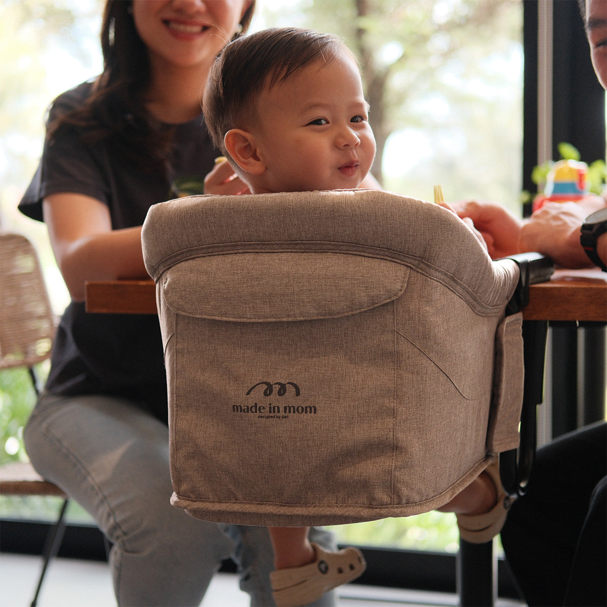 Portable Hook-On Baby Chair (Beige)